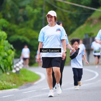 Runner Photo 7599854
