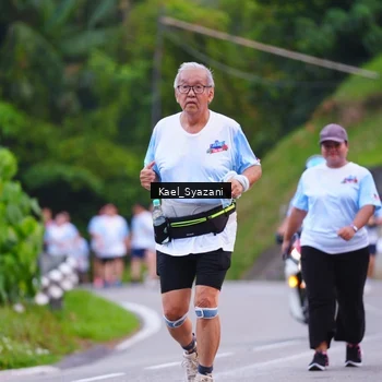 Runner Photo 7599857