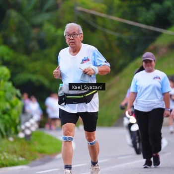 Runner Photo 7599860