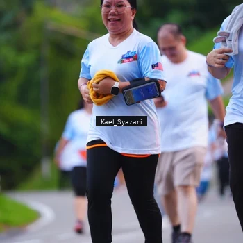 Runner Photo 7599892