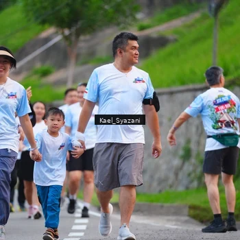 Runner Photo 7599895