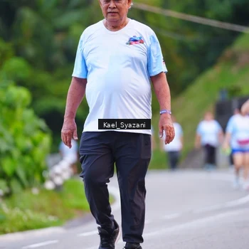 Runner Photo 7599911
