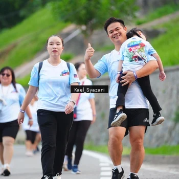 Runner Photo 7599937