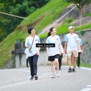 Runner Photo 7599956