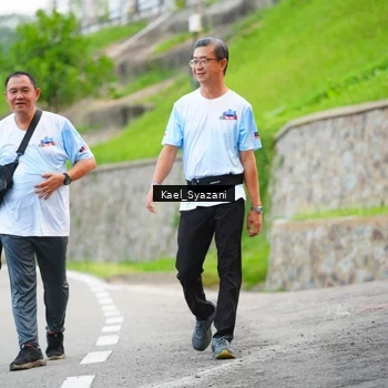 Runner Photo 7600004
