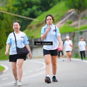 Runner Photo 7600013
