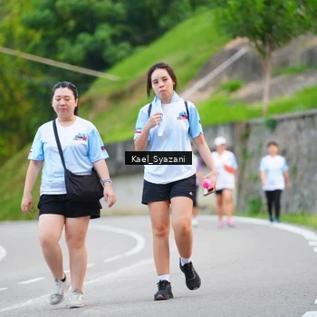 Runner Photo 7600015