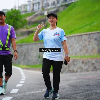 Runner Photo 7600016