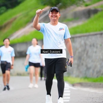 Runner Photo 7600017
