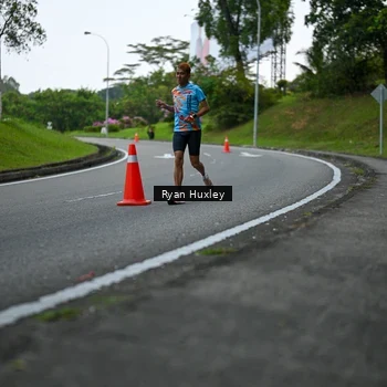 Runner Photo 7600028