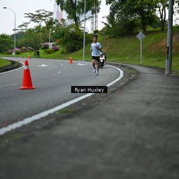 Runner Photo 7600033