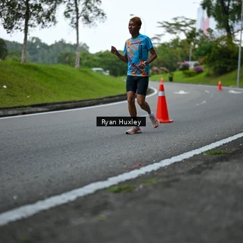Runner Photo 7600036