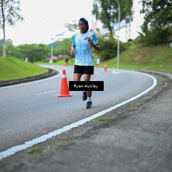 Runner Photo 7600041