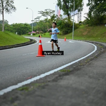 Runner Photo 7600050