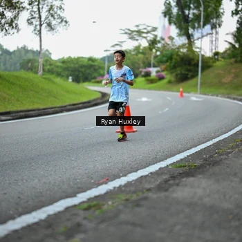 Runner Photo 7600051