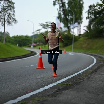 Runner Photo 7600056