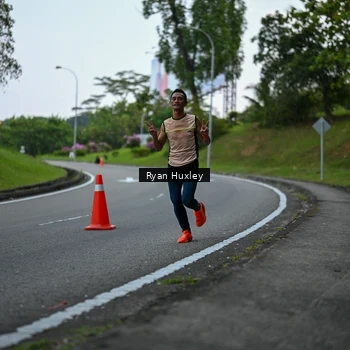 Runner Photo 7600058