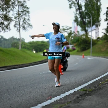 Runner Photo 7600068