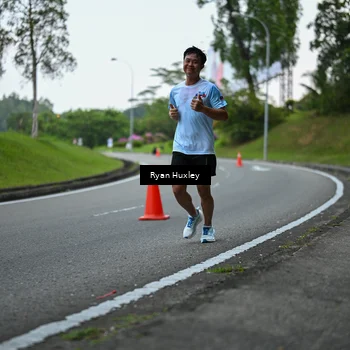 Runner Photo 7600080