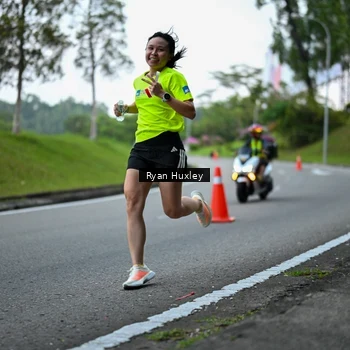Runner Photo 7600083
