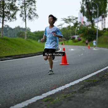 Runner Photo 7600087