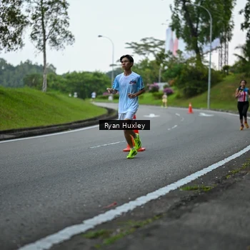 Runner Photo 7600090