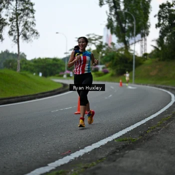 Runner Photo 7600097