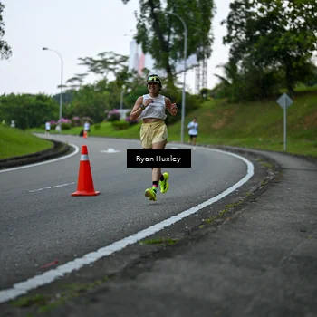 Runner Photo 7600101