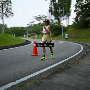 Runner Photo 7600103