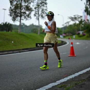 Runner Photo 7600104