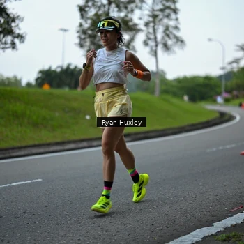 Runner Photo 7600106