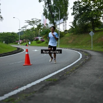 Runner Photo 7600108