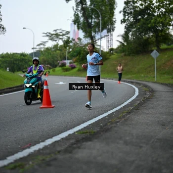 Runner Photo 7600109