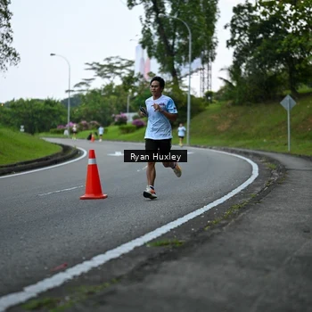 Runner Photo 7600112