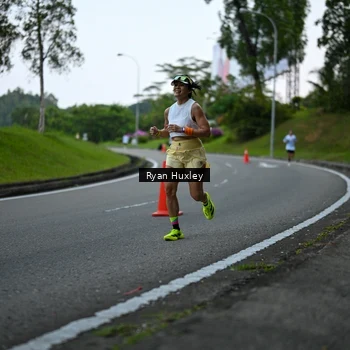 Runner Photo 7600114