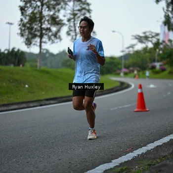 Runner Photo 7600117