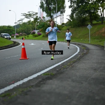 Runner Photo 7600119