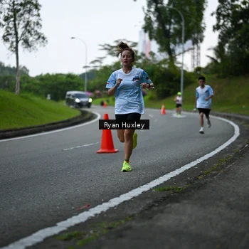 Runner Photo 7600120