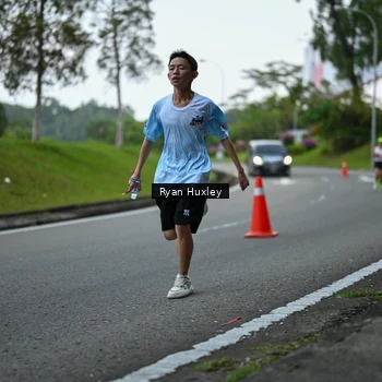Runner Photo 7600126
