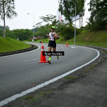 Runner Photo 7600128