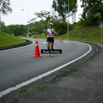 Runner Photo 7600132