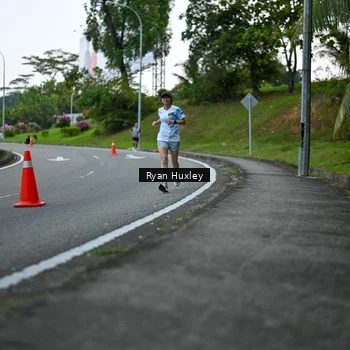 Runner Photo 7600140