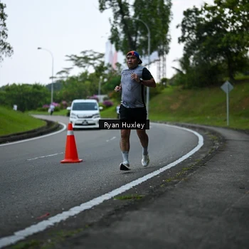 Runner Photo 7600146