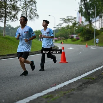 Runner Photo 7600153