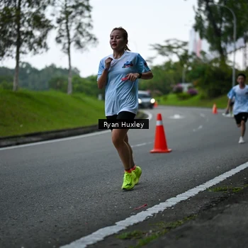 Runner Photo 7600173