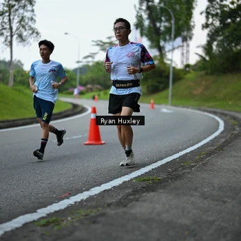 Runner Photo 7600175