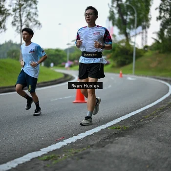 Runner Photo 7600181
