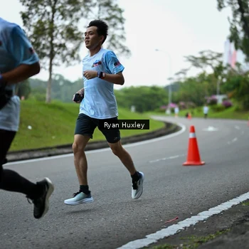 Runner Photo 7600183