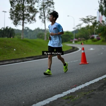 Runner Photo 7600188