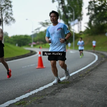 Runner Photo 7600190